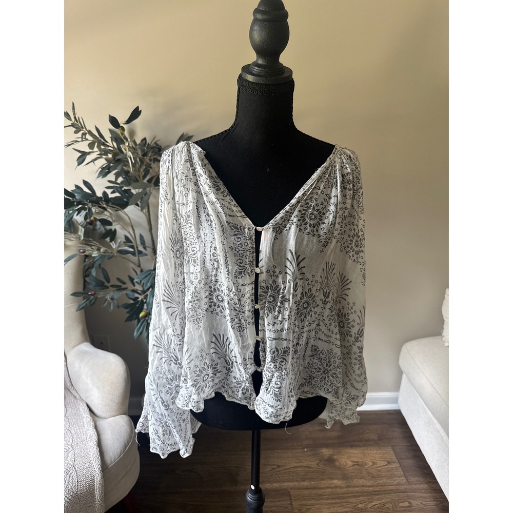 Free People FP One White Grey Floral Gauze Bell Sleeve Button Front Blouse M